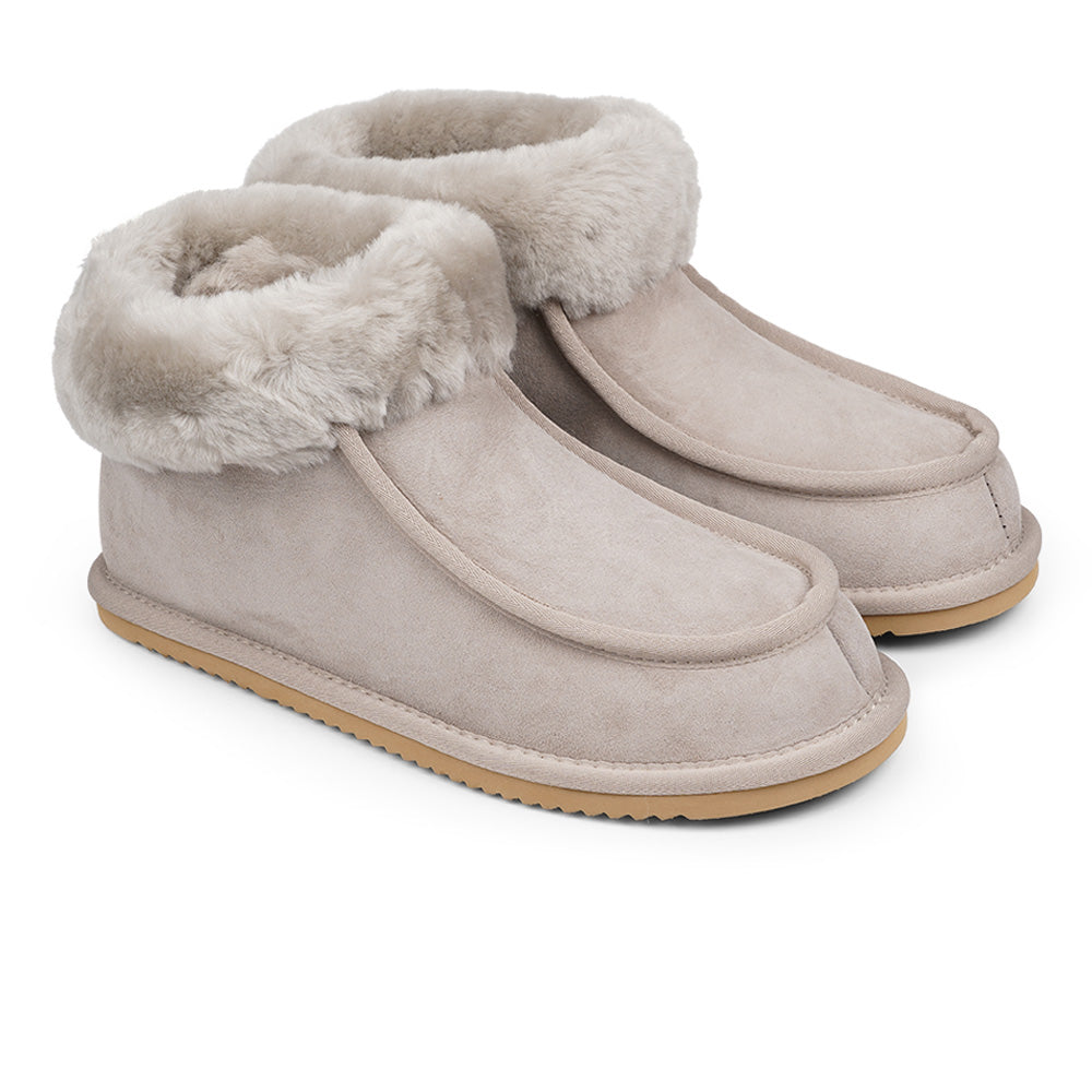 Soft and cosy shearling high slippers  Lovelies shearling high slippers are the essence of comfortability. When you’re in the need of surrounding your feet in soft and warm slippers, Lovelies shearling slippers are the answer. With soft and durable soles, warm shearling and a gorgeous design, you’ll never want to wear any other home-shoe to make you feel at ease.