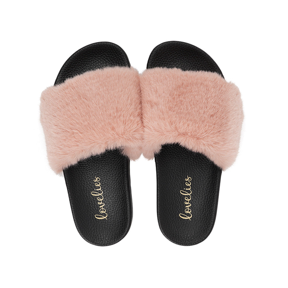 Lovelies Studio Denmark - Exclusive slides with faux fur. Beautiful and feminine faux fur slides. The soft rubber sole is light and very comfortable. We are proud member of 1% for the planet Enjoy your Lovelies Material: Sole : PU Rubber Lining: Cotton Upper: Faux fur Summer slides in black and rose