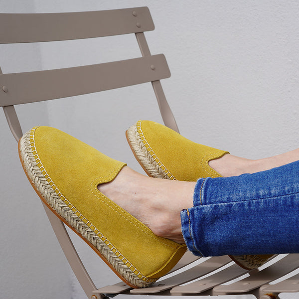 Espadrilles have become synonymous with summer fashion for several reasons: