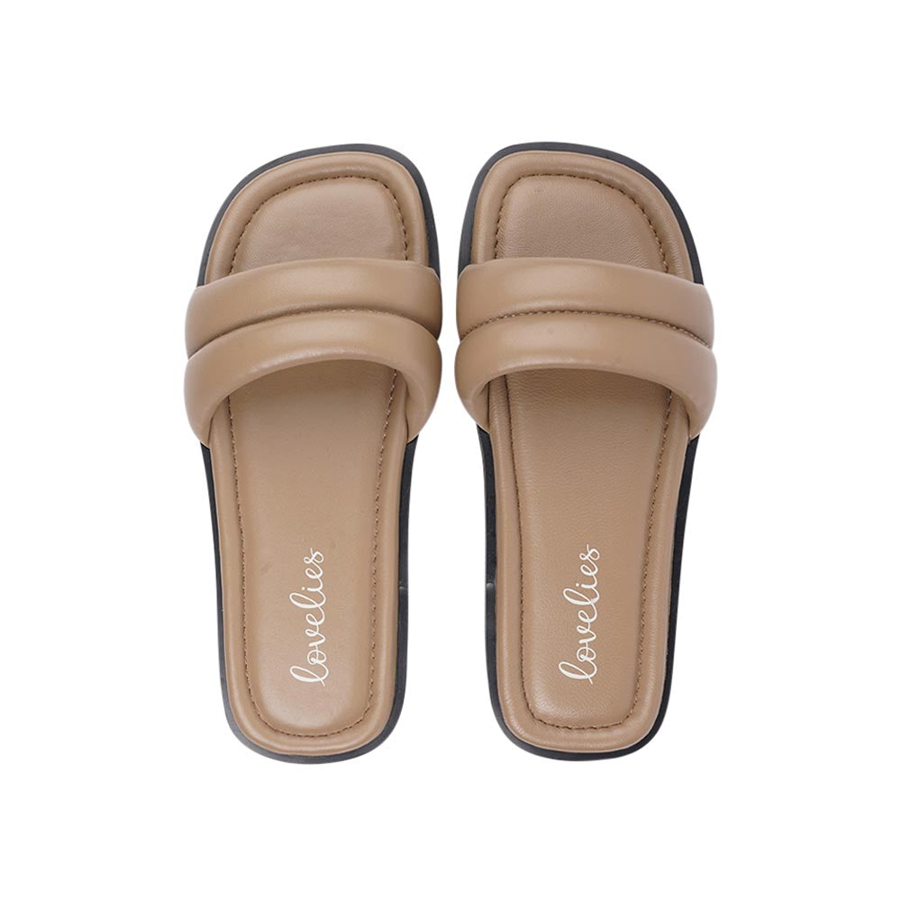 Lovelies Studio - Denmark - These exquisite sandals feature a puffy leather strap that provide a good hold, ensuring that your feet feel supported. The soft midsole, also covered in supple nappa leather, offers an extra layer of cushioning for unparalleled comfort throughout the day.