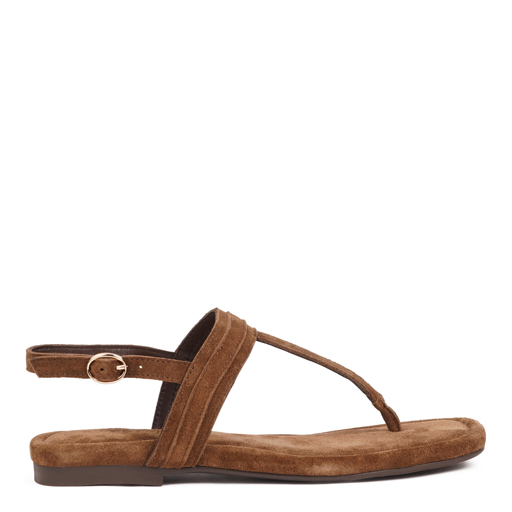Carini, our luxurious soft suede leather sandals, designed with your comfort and style in mind.

The soft midsole, also covered in supple suede, offers an extra layer of cushioning for unparalleled comfort throughout the day.

With its delicate and soft suede, these sandals effortlessly combine ease and elegance. Whether you're dressing up in a feminine dress or going for a casual summer jeans look, these easy-to-go sandals will complement your outfit flawlessly.