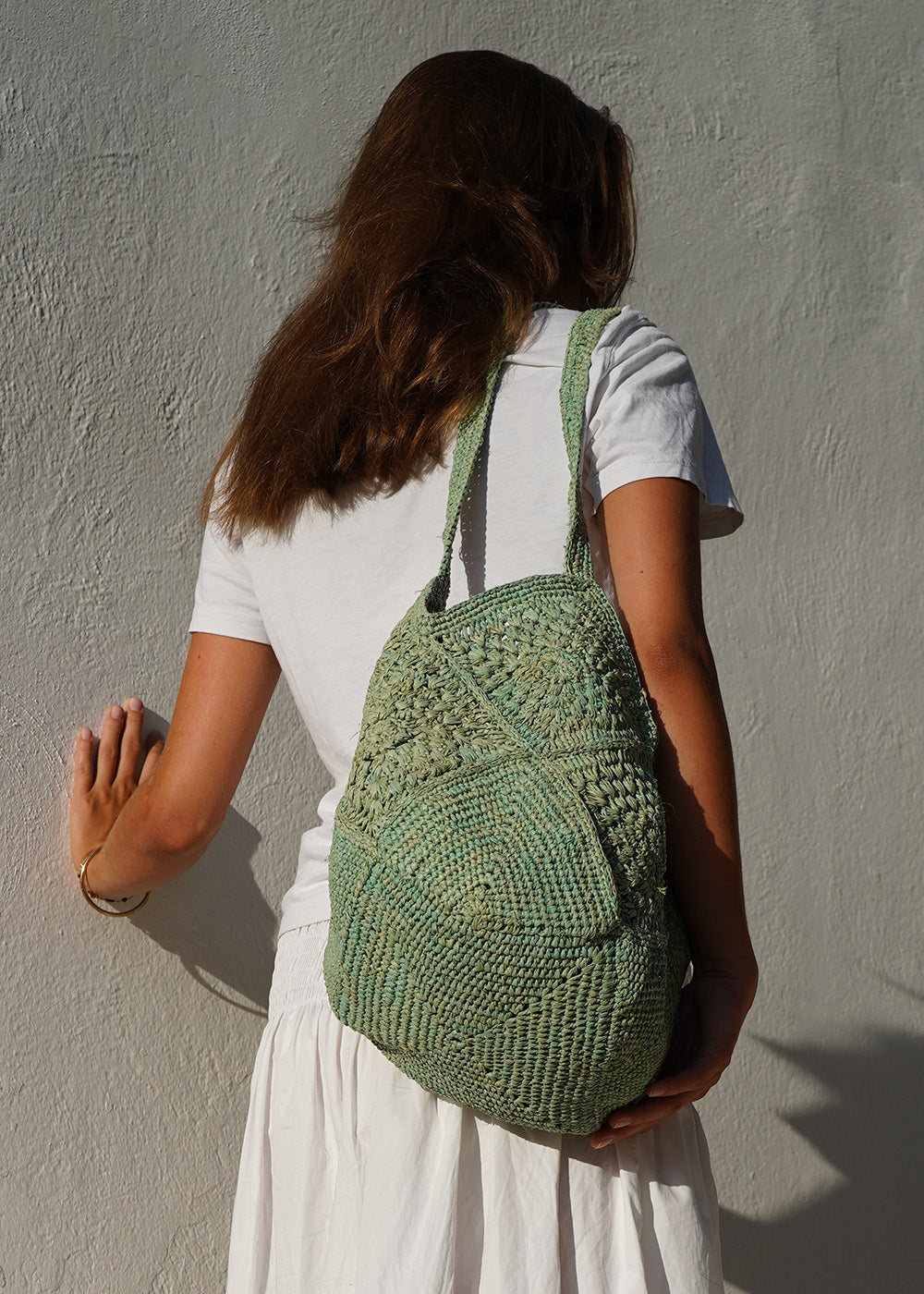 Lovelies Studio - Cenzina Raffia Bag
Cenzina — a beautifully hand crafted tote made from natural raffia sourced in Madagascar. Light in weight yet generous in space, it’s designed to carry your everyday essentials with ease and style.

The relaxed silhouette is complemented by three elegant striped variations, adding a subtle statement to any summer look. Whether you're heading to the beach, the market, or the city, Cenzina brings effortless versatility to your day.