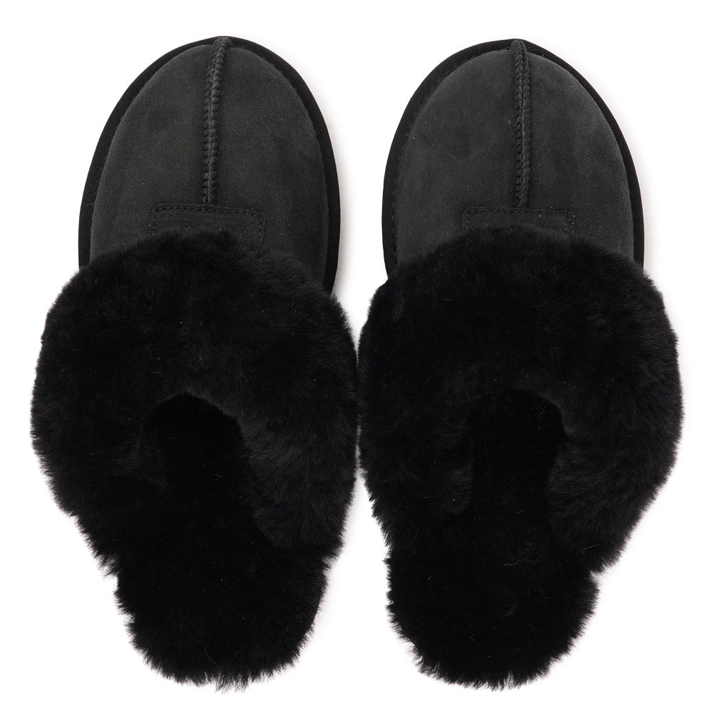Lovelie, Wrap your feet in ultimate comfort with Lovelies shearling slippers — the perfect blend of warmth, softness, and timeless design. Crafted with plush shearling and durable, flexible soles, these slippers are made to keep your feet snug and supported, season after season.
When you first slip them on, they may feel a little snug across the toes and instep. Don’t worry within an hour or so, the natural wool will gently bed down and mould perfectly to the shape of your feet, creating a personalised fit.