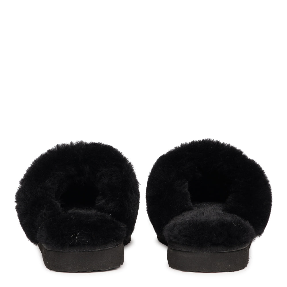 Lovelie, Wrap your feet in ultimate comfort with Lovelies shearling slippers — the perfect blend of warmth, softness, and timeless design. Crafted with plush shearling and durable, flexible soles, these slippers are made to keep your feet snug and supported, season after season.
When you first slip them on, they may feel a little snug across the toes and instep. Don’t worry within an hour or so, the natural wool will gently bed down and mould perfectly to the shape of your feet, creating a personalised fit.