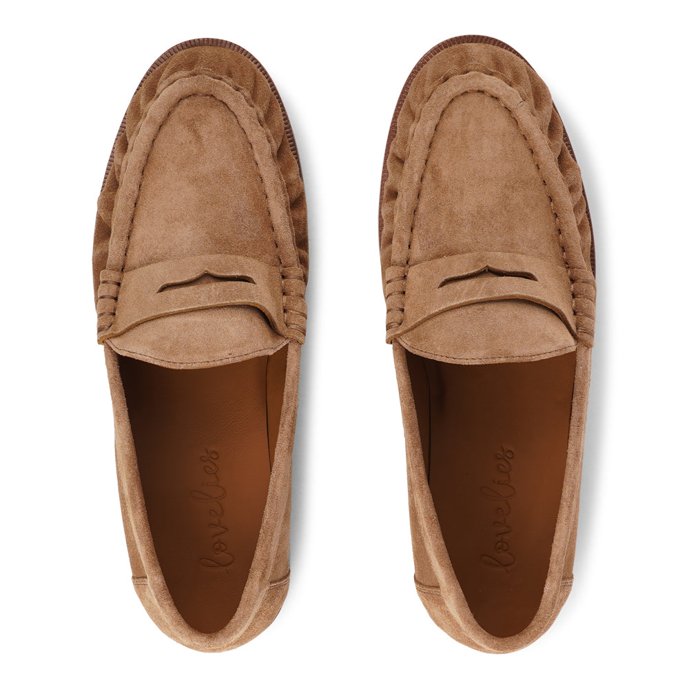 Corleone is a handcrafted Italian suede loafer that combines timeless elegance with contemporary cool.

Each pair is meticulously made using premium cow suede, delivering a soft, luxurious feel underfoot. The loafer features a full leather construction—from the supple suede upper to the leather lining, footbed, and durable leather outsole. Every detail reflects quality craftsmanship designed to age beautifully.

LWG Environmental GOLD RATED certified, ensuring responsible leather sourcing and production. A 