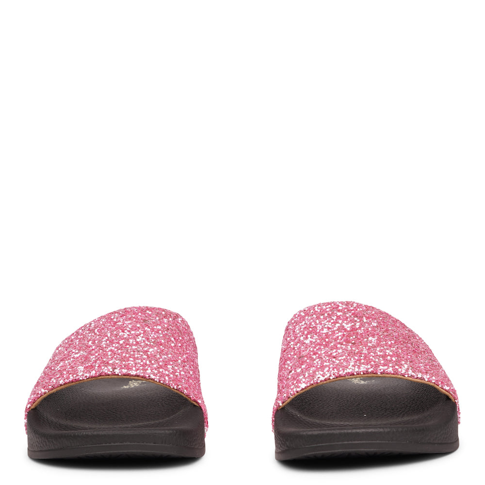 Lovelies Studio - Denmark - Perfect for any occasion, these slides feature a full glitter design that adds a touch of sparkle to your look. With a durable yet soft rubber sole, they offer all-day comfort whether you're partying or lounging by the beach.