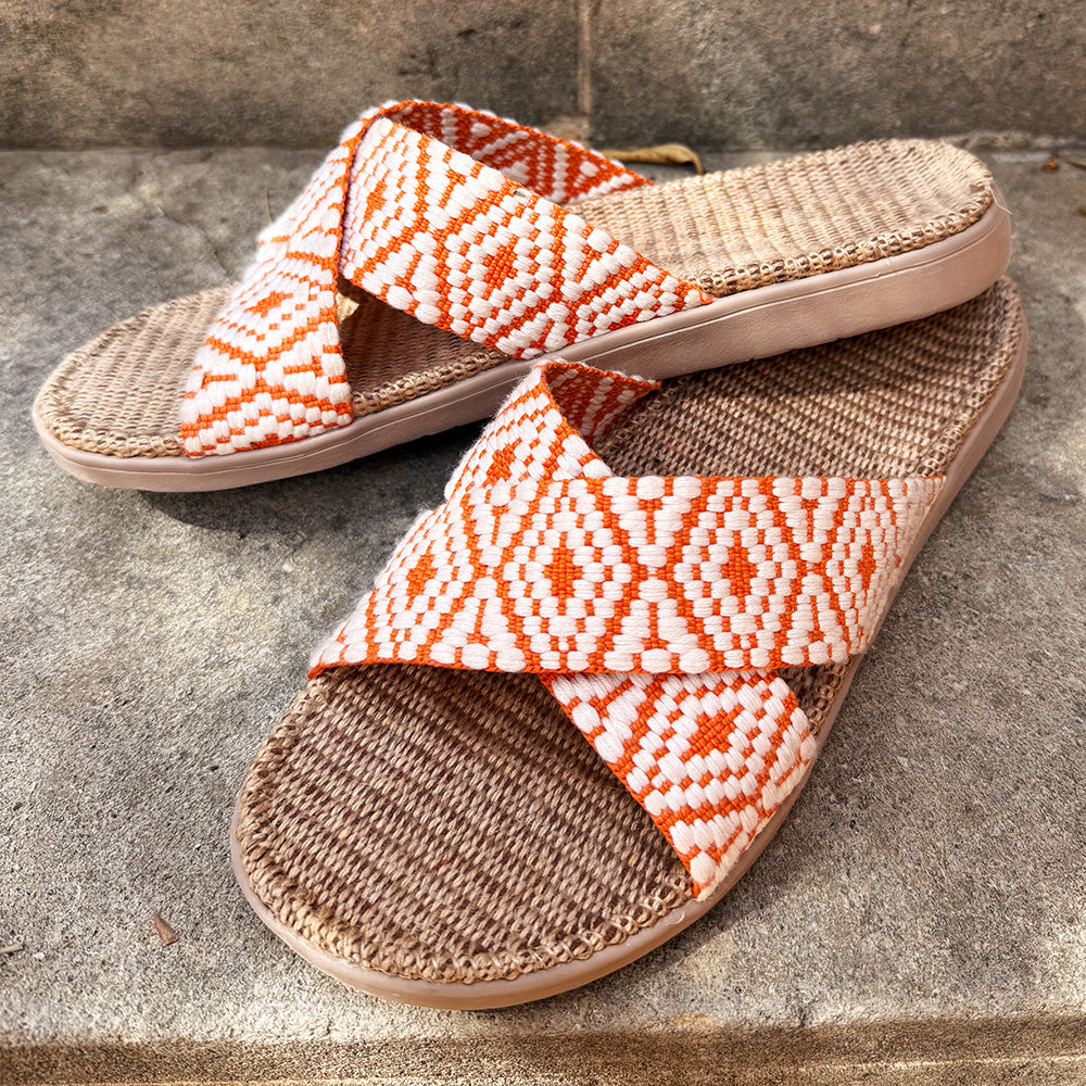 Lovelies Studio - The Gili sandal, a tribute to the serene Indonesian island that inspired its name.&nbsp;A sandal imbued with the essence of natural elegance, perfect for the summer season.

Slip into the Gili sandal and treat your feet to double-layered rubber soles that cushion every step with comfort. Its mid-sole featuring natural jute adds a dash of earthy elegance.