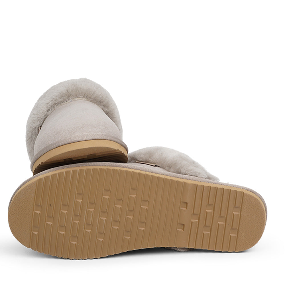 Lovelies shearling slippers are the essence of comfortability. When you’re in the need of surrounding your feet in soft and warm slippers, Lovelies shearling slippers are the answer. With soft and durable soles, warm shearling and a gorgeous design, you’ll never want to wear any other home-shoe to make you feel at ease.