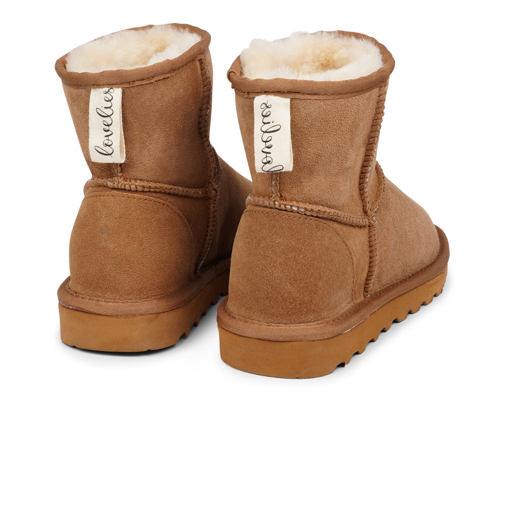 Lovelies Gower Shearling Boots aren't just a fashion statement; they're a statement of quality and environmental responsibility. We are proud to hold the LWG Environmental GOLD RATED Certification, a testament to our commitment to sustainable and eco-friendly practices.