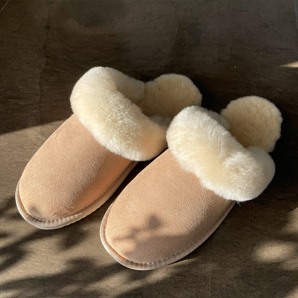 Lovelies Studio - Homeshoes - Hjemmesko -  Soft and cosy shearling slippers  Lovelies shearling slippers are the essence of comfortability. When you’re in the need of surrounding your feet in soft and warm slippers, Lovelies shearling slippers are the answer. With soft and durable soles, warm shearling and a gorgeous design, you’ll never want to wear any other home-shoe to make you feel at ease.