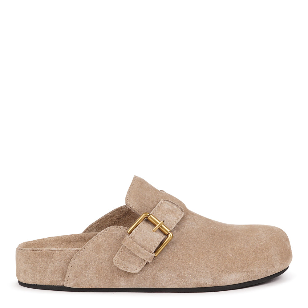 Lovelies Studio Step into effortless style and all-day comfort with our Kamakura Mules – designed for those who value quality, durability, and a flawless fit. These refined slip-ons combine premium materials with thoughtful construction, making them your go-to choice for both everyday wear and relaxed sophistication.