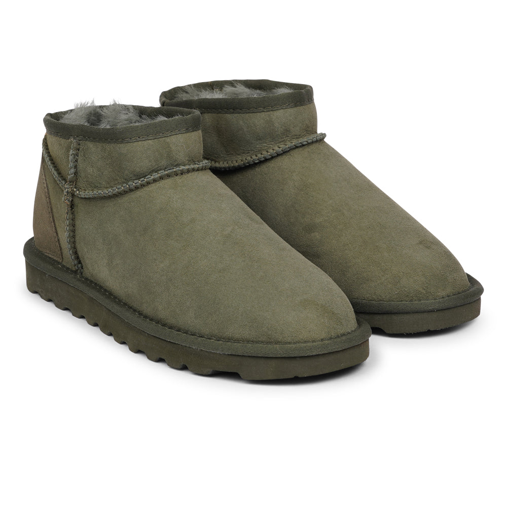 Majura Shearling Boots aren't just a fashion statement; they're a statement of quality and environmental responsibility. We are proud to hold the LWG Environmental GOLD RATED Certification, a testament to our commitment to sustainable and eco-friendly practices.