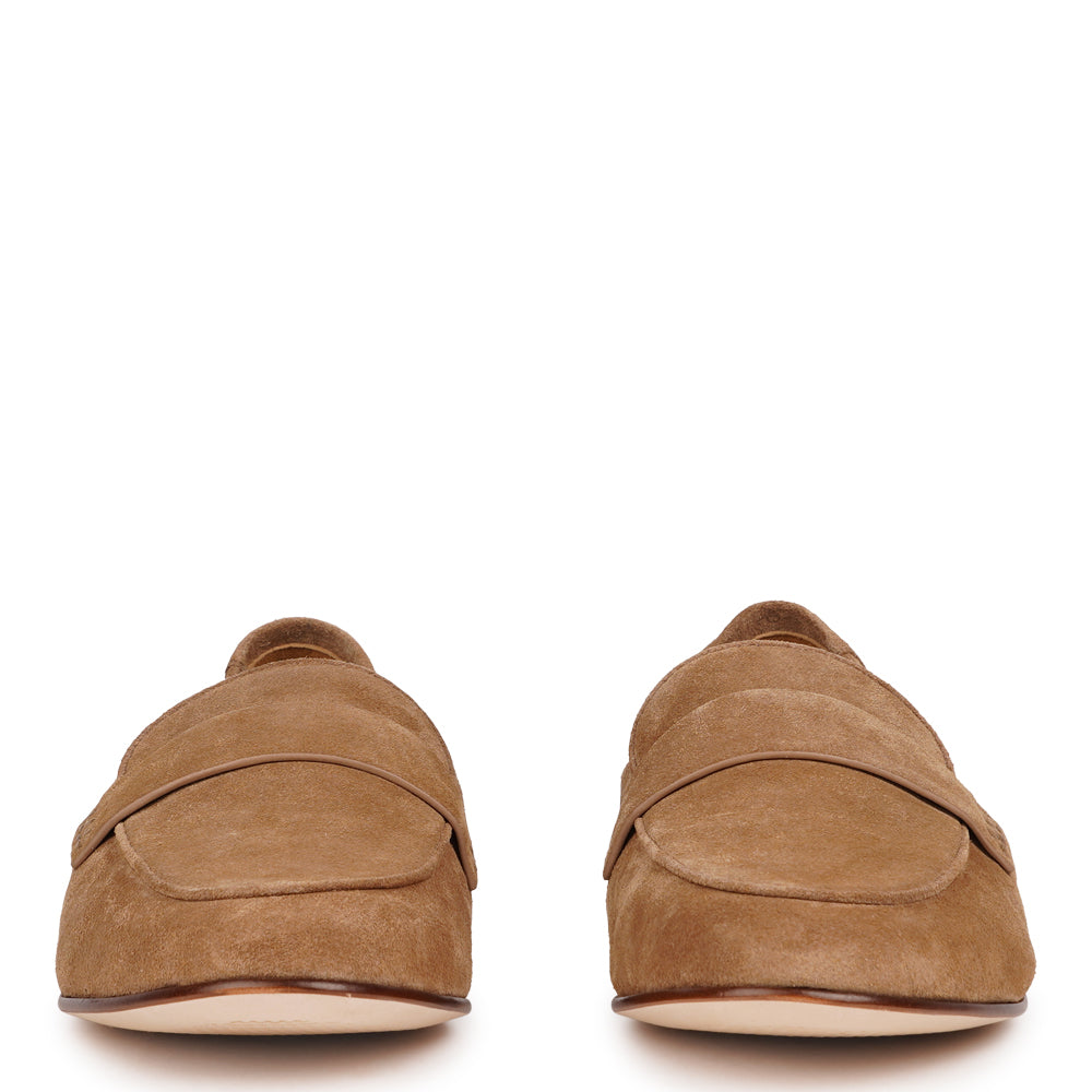 Mileto is a handcrafted Italian suede loafer that combines timeless elegance with contemporary cool.

Each pair is meticulously made using premium cow suede, delivering a soft, luxurious feel underfoot. The loafer features a full leather construction - from the supple suede upper to the leather lining, footbed, and durable leather outsole. Every detail reflects quality craftsmanship designed to age beautifully.

LWG Environmental GOLD RATED certified, ensuring responsible leather sourcing and production. A 
