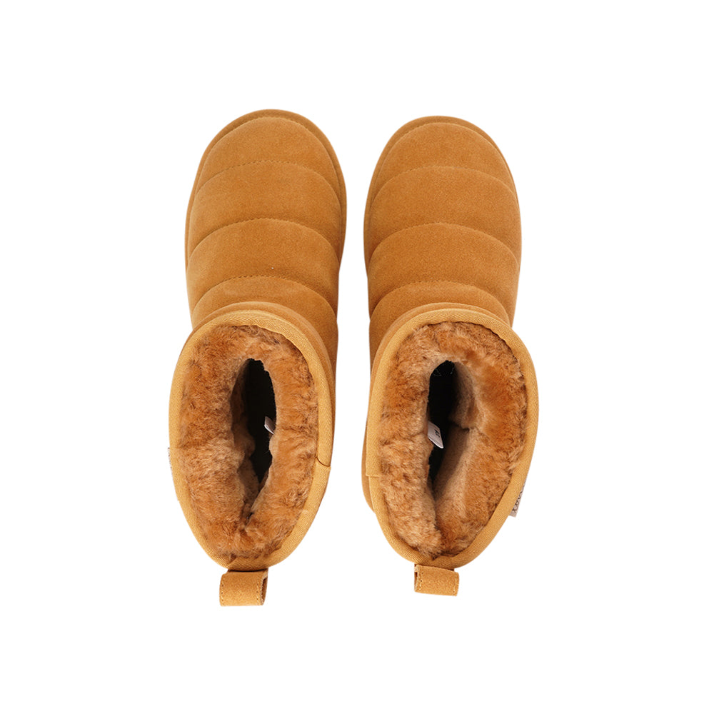 Lovelies -Nebo shearling boots - Crafted with both comfort and durability in mind, Nebo boasts a soft and resilient rubber sole that's perfect for tackling wintery conditions. And let's not forget the exquisite design that complements your style effortlessly, ensuring you're fashionably prepared for the season ahead. 