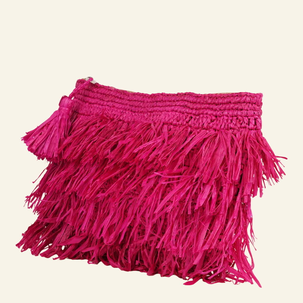 Lovelies Studio - Palau – a charming little clutch crafted from luxurious raffia.

Made from natural palm leaves, raffia is loved for its light feel and easy, eco-friendly appeal. Handwoven with care, this bag blends a relaxed vibe with a touch of elegance - perfect for both everyday moments and special occasions.

With its soft texture and natural tones, it adds effortless style to any look. Lightweight yet durable, Palau is designed to be carried with ease, day after day.