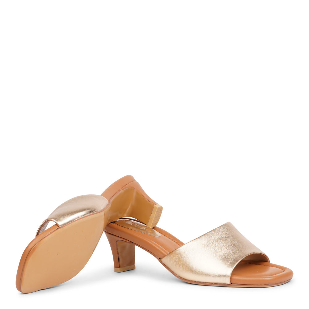 Lovelies Studio - Denmark - Step into ultimate comfort and feminine elegance with our nappa leather sandals featuring a beautiful wide strap. Indulge in the delicate and soft fabrics that will make you feel both at ease and effortlessly stylish.