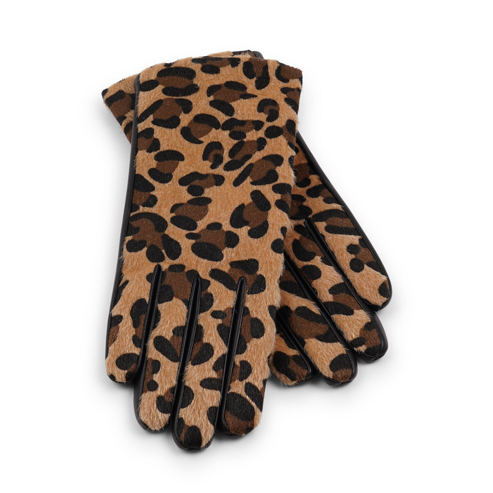 Lovelies Studio - Make a statement this winter with the Vigavano gloves. Crafted from soft, plush short fur featuring a chic leopard print, and lined with sumptuous cashmere, these gloves combine luxury, warmth, and style. Their elegant design keeps your hands cozy while adding a bold, fashionable touch to any winter outfit.