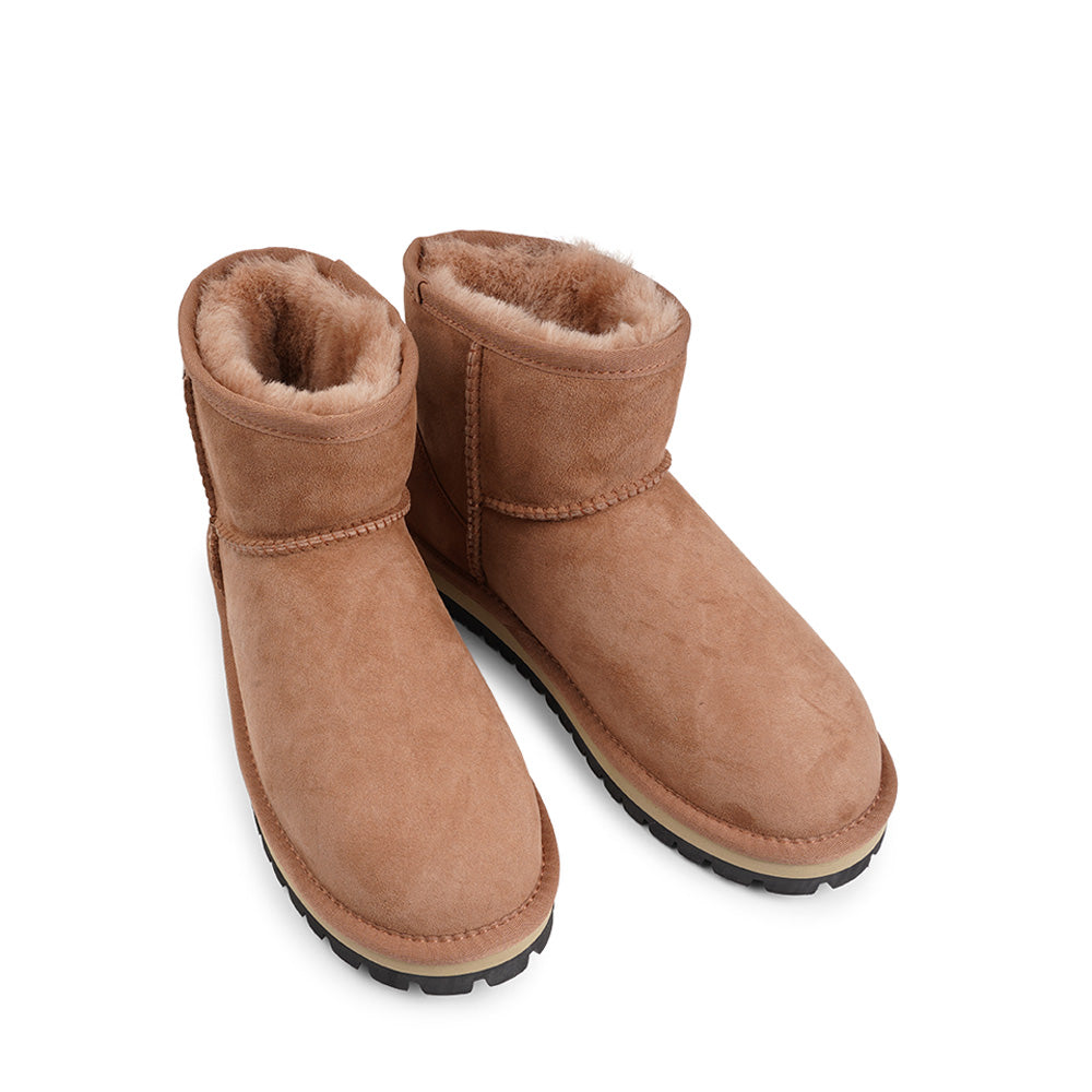 Lovelies Studio - Mid-high Shearling boots  Lovelies shearling boots bring softness and warmth to your feet this autumn. With soft and durable rubber soles plus a gorgeous design you're perfectly suited for the wintertime.  Danish Design LWG Environmental GOLD RATED Certification