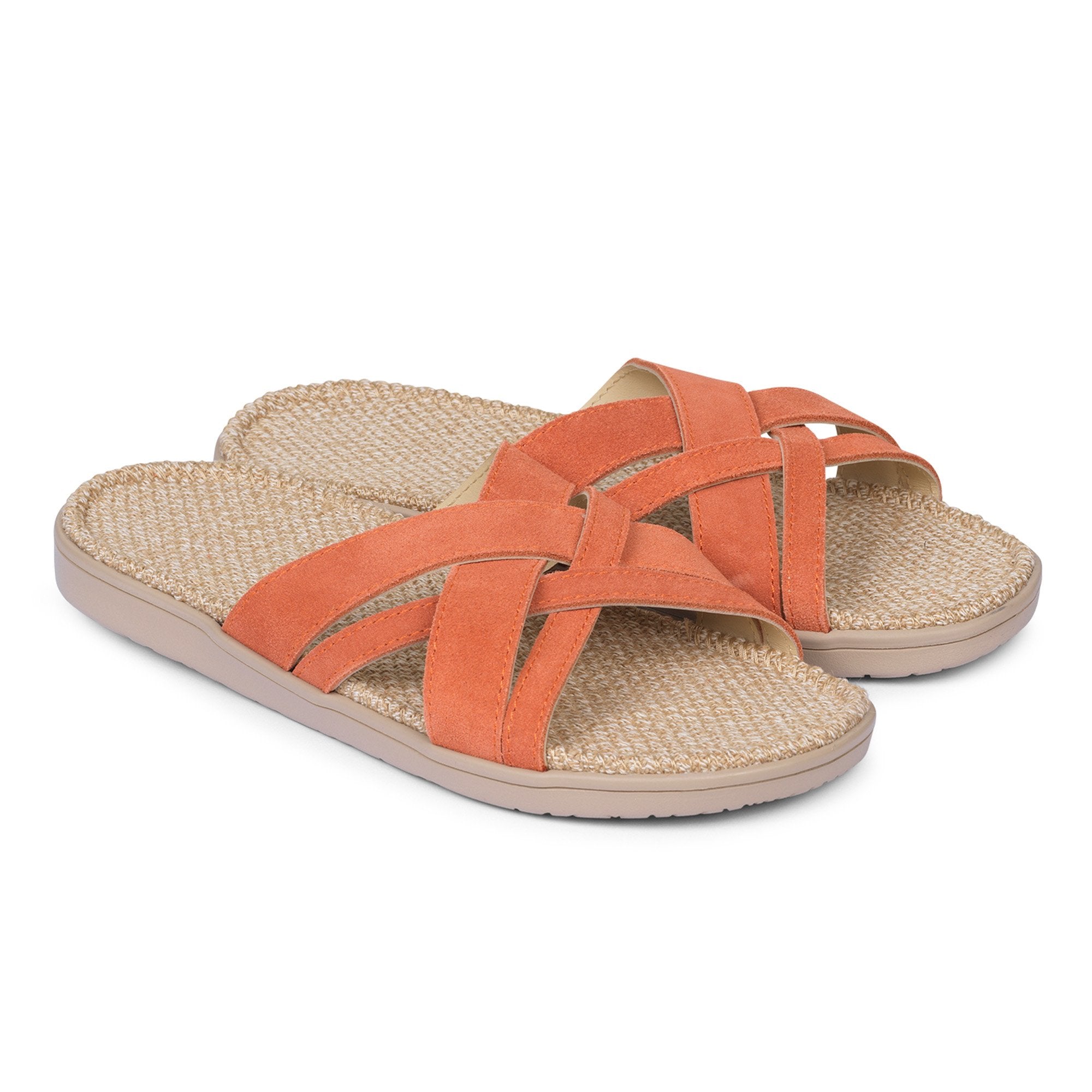 Sandals with straps of soft suede. The comfortable inner sole in covered with natural jute material.