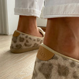 Lovelies Candi lounge slippers leopard taupe fur LL8504 Lovelies lounge slippers are the essence of comfortability. When you’re in the need of surrounding your feet in soft and warm slippers, Lovelies lounge slippers are the answer. With soft and durable soles, fine wool and a gorgeous design, you’ll never want to wear any other home-shoe to make you feel at ease.