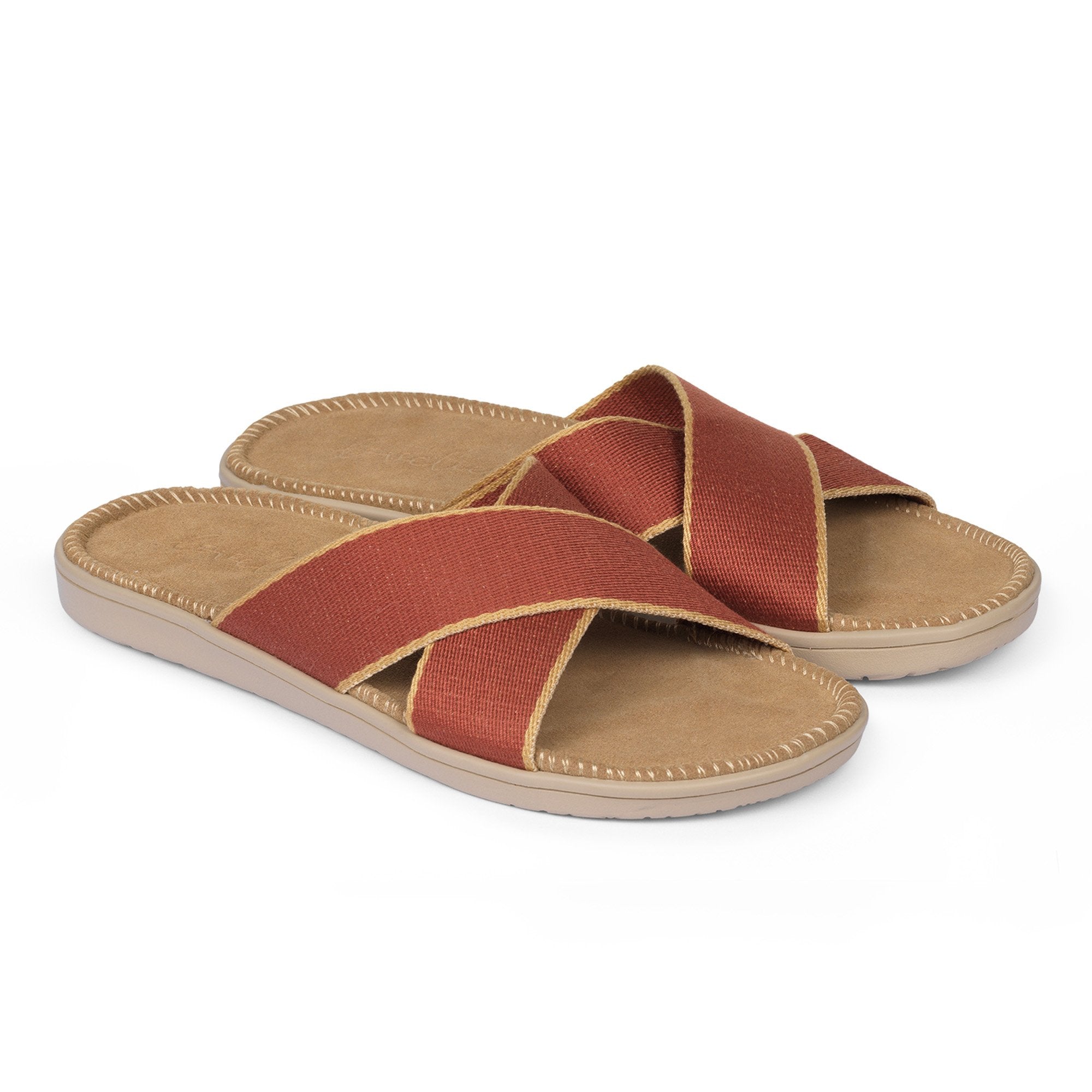Sandal with woven straps. The soft inner sole is covered with jute.