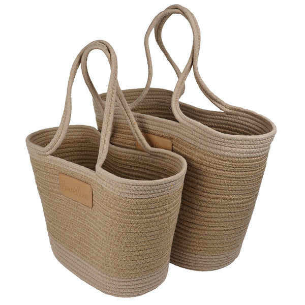 For those cheerful springdays and warm sunny summerdays all you need is a gorgeous beach bag.  Lovelies has made an elegant one in cotton and recycled polyester and it comes in 8 beautiful colours.    Whether you’re off to a picnic, shopping or a lazy day at the beach, a Lovelies beach bag will be your all-time favourite companion.