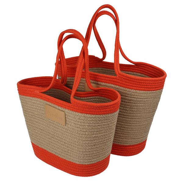 For those cheerful springdays and warm sunny summerdays all you need is a gorgeous beach bag.  Lovelies has made an elegant one in cotton and recycled polyester and it comes in 8 beautiful colours.    Whether you’re off to a picnic, shopping or a lazy day at the beach, a Lovelies beach bag will be your all-time favourite companion.