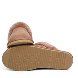Lovelies Studio - Homeshoes - Hjemmesko -  Soft and cosy shearling slippers  Lovelies shearling slippers are the essence of comfortability. When you’re in the need of surrounding your feet in soft and warm slippers, Lovelies shearling slippers are the answer. With soft and durable soles, warm shearling and a gorgeous design, you’ll never want to wear any other home-shoe to make you feel at ease.
