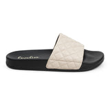 La Boca Slides from Danish Lovelies Studio. Once you’ve tried Lovelies’ summer slides you’ll never want to wear any other footwear. With its delicate and soft fabrics, you feel at ease and elegant at the same time. The easy to-go slides are a perfect fit to your everyday look or your feminine evening dresses.