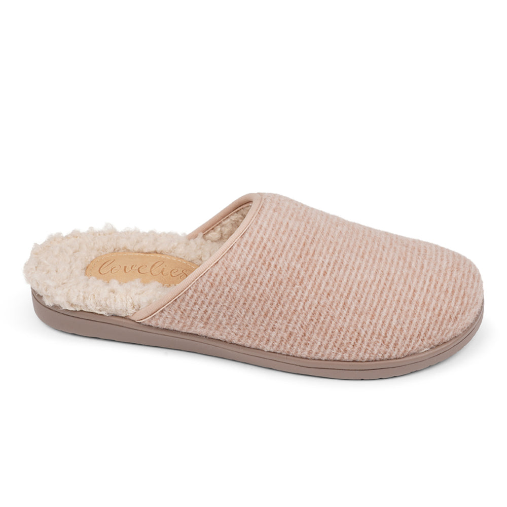 LL7539-36 Soft and cosy lounge slippers  Lovelies lounge slippers are the essence of comfortability. When you’re in the need of surrounding your feet in soft and warm slippers, Lovelies lounge slippers are the answer. With soft and durable soles, fine wool and a gorgeous design, you’ll never want to wear any other home-shoe to make you feel at ease.  Enjoy your Lovelies!  See our Size Guide  Material:  Outsole / Insole : Rubber  Footbed: Curly faux fur Lining: Curly faux fur Upper: 80% Wool – 20% polyester