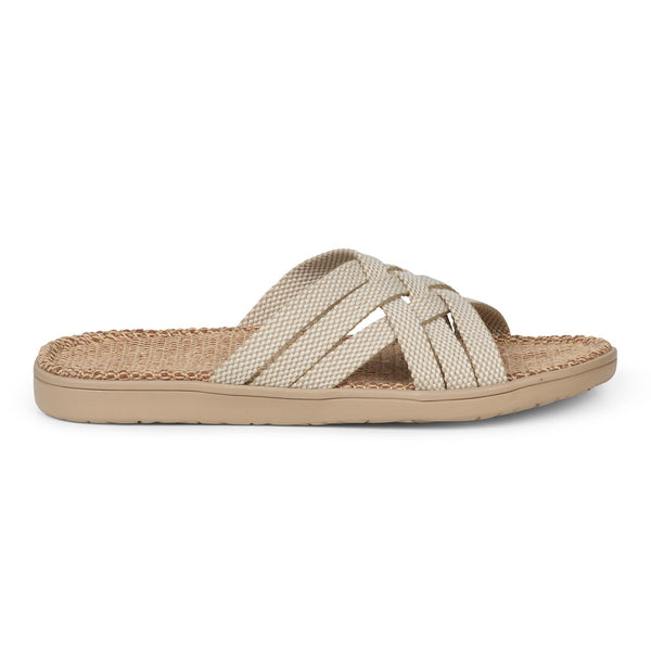 Discover the captivating Matara sandal from Lovelies Studio. This sumptuous sandal is composed of luxuriantly soft and resilient gum rubber, with a natural jute innersole. The closely woven cotton straps infuse a delicate and fanciful aesthetic, providing an effortless sophistication for any ensemble.  With its delicate and soft fabrics, you feel at ease and elegant at the same time. The easy to-go sandals with their striking summer colors are a perfect fit to your feminine summer dresses 