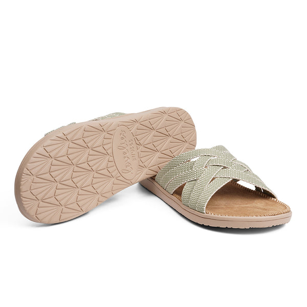Mawalla - Lovelies Studio - Suede sandals with cotton straps - Once you’ve tried Lovelies’ summer sandals you’ll never want to wear any other footwear. With its delicate and soft fabrics, you feel at ease and elegant at the same time. The easy to-go sandals with their striking summer colours are a perfect fit to your feminine summer dresses and your light blue summer jeans. Member of 1% for the planet. Enjoy your Lovelies!