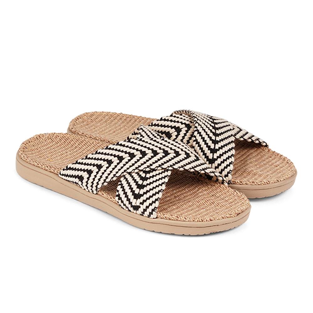 Lovelies - Molona sandals - Soft rubber sole covered in natural jute and woven straps in cotton. The sandals are light and very comfortable.