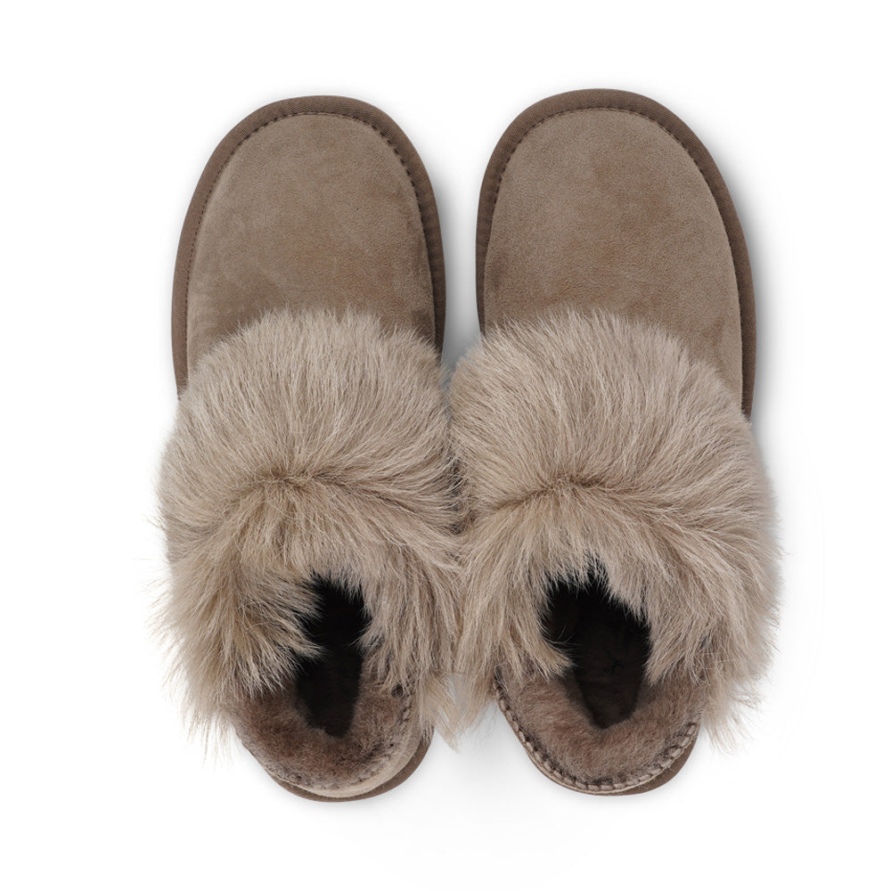 Soft and cosy shearling slippers  Lovelies shearling slippers are the essence of comfortability. When you’re in the need of surrounding your feet in soft and warm slippers, Lovelies shearling slippers are the answer. With soft and durable soles, warm shearling and a gorgeous design, you’ll never want to wear any other home-shoe to make you feel at ease.