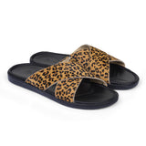 Sandals with 2 crossing straps of leather. The comfortable inner sole in covered with soft black leather.