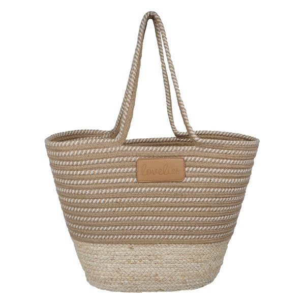Paraiso beach bag from the Danish brand Lovelies. The beautiful tote bags are made of cotton and comes in many wonderful colours and 2 sizes. The handels are long enough so you can use them over your shoulder. Enjoy your Lovelies !  
