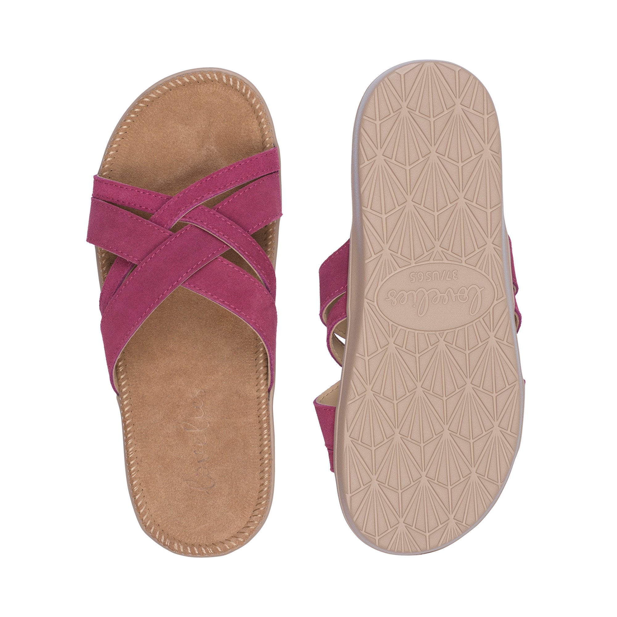 Sandals with 4 crossing straps of soft suede. The comfortable inner sole in covered with soft suede.