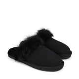 Lovelies Studio - homeshoes - hjemmesko -Soft and cosy shearling slippers  Lovelies shearling slippers are the essence of comfortability. When you’re in the need of surrounding your feet in soft and warm slippers, Lovelies shearling slippers are the answer. With soft and durable soles, warm shearling and a gorgeous design, you’ll never want to wear any other home-shoe to make you feel at ease.