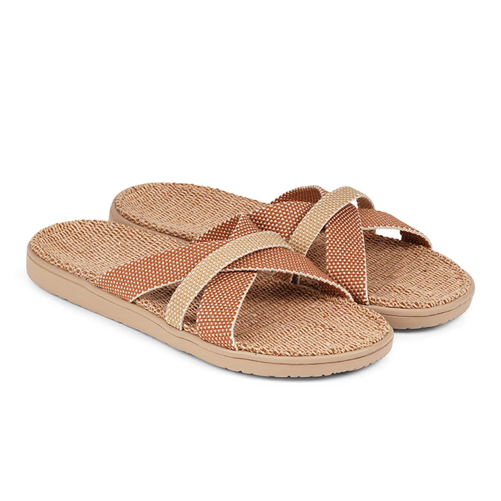 Lovelies Weligama - Biscuit / Latte - Soft rubber sole with Jute and beautiful woven straps of cotton.  The sandals er light and super comfortable.