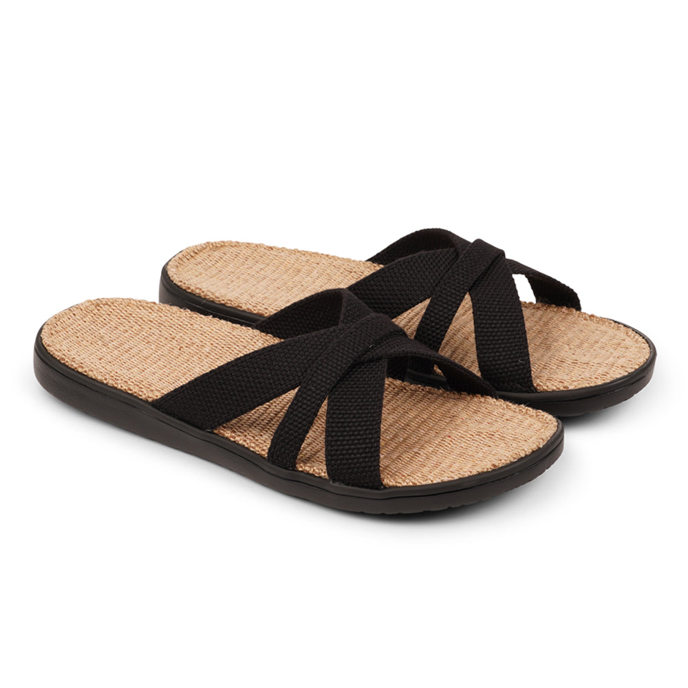Lovelies Weligama - Caviar - Soft rubber sole with Jute and woven straps - Once you’ve tried Lovelies’ summer sandals you’ll never want to wear any other footwear. With its delicate and soft fabrics, you feel at ease and elegant at the same time. The easy to-go sandals with their striking summer colours are a perfect fit to your feminine summer dresses and your light blue summer jeans. We are proud members of 1% For the planet. Enjoy your Lovelies!
