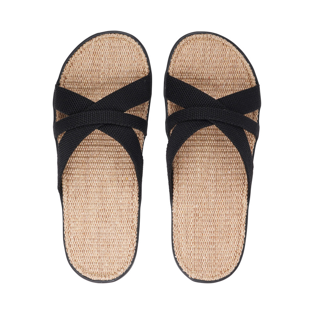 Lovelies Weligama - Caviar - Soft rubber sole with Jute and woven straps - Once you’ve tried Lovelies’ summer sandals you’ll never want to wear any other footwear. With its delicate and soft fabrics, you feel at ease and elegant at the same time. The easy to-go sandals with their striking summer colours are a perfect fit to your feminine summer dresses and your light blue summer jeans. We are proud members of 1% For the planet. Enjoy your Lovelies!
