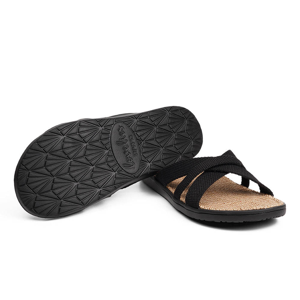 Lovelies Weligama - Caviar - Soft rubber sole with Jute and woven straps - Once you’ve tried Lovelies’ summer sandals you’ll never want to wear any other footwear. With its delicate and soft fabrics, you feel at ease and elegant at the same time. The easy to-go sandals with their striking summer colours are a perfect fit to your feminine summer dresses and your light blue summer jeans. We are proud members of 1% For the planet. Enjoy your Lovelies!