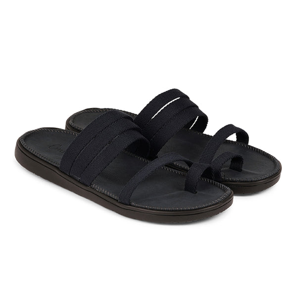 Lovelies - Yarra Sandals, Soft rubber sole covered in vegan Leather and with beautiful woven cotton straps. The sandal is light and very comfortable.